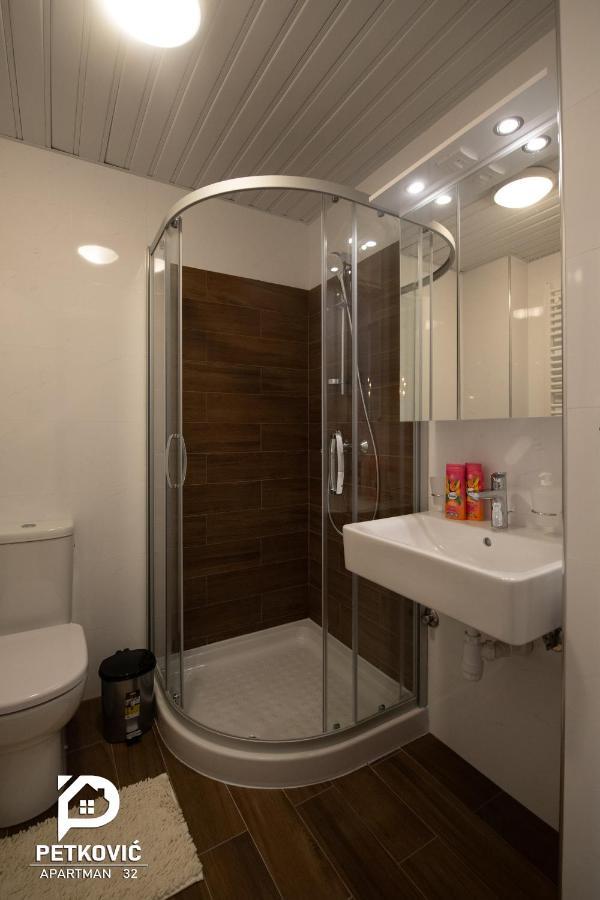 Petkovic Apartmani Studio32 Jagodina Exteriör bild